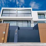 Guestready - Madeiran Oasis With Ocean View Villa