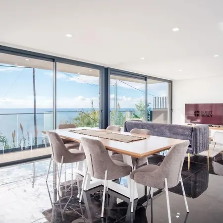 Вилла Guestready - Madeiran Oasis With Ocean View *