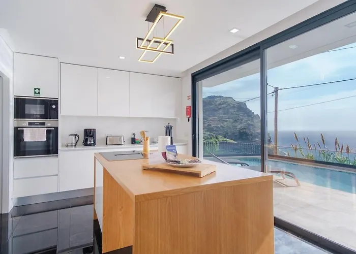 Guestready - Madeiran Oasis With Ocean View Campanário